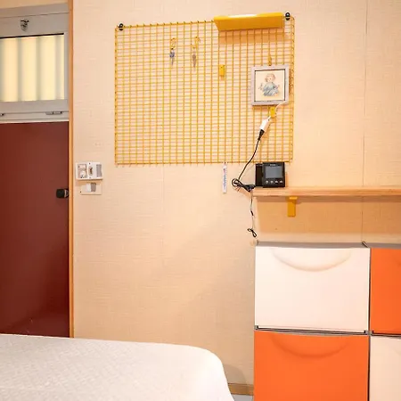 Se031 - Senigallia, Bilocale Fronte Mare Al Piramidi דירה *